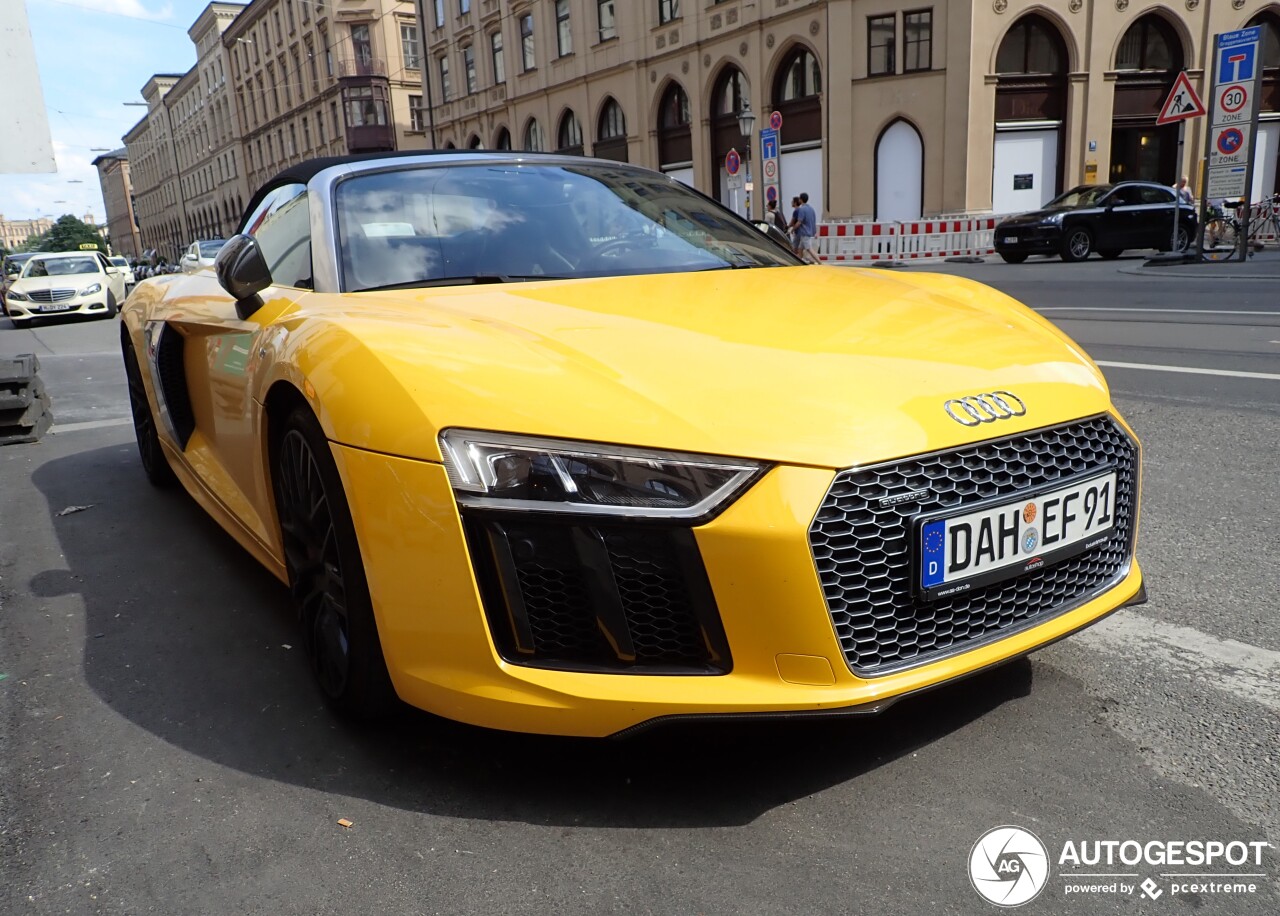 Audi R8 V10 Spyder 2016