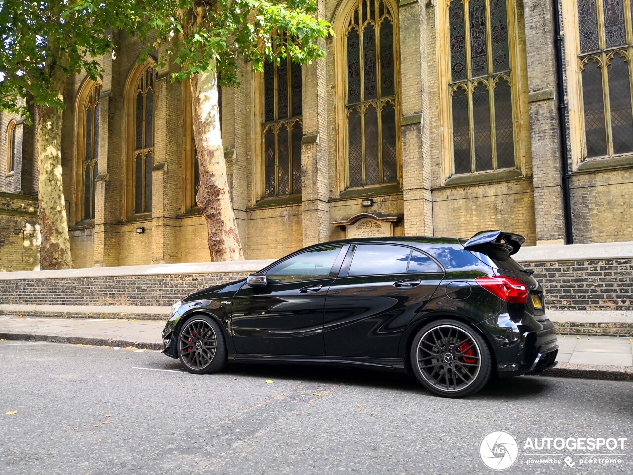 Mercedes-AMG A 45 W176 2015