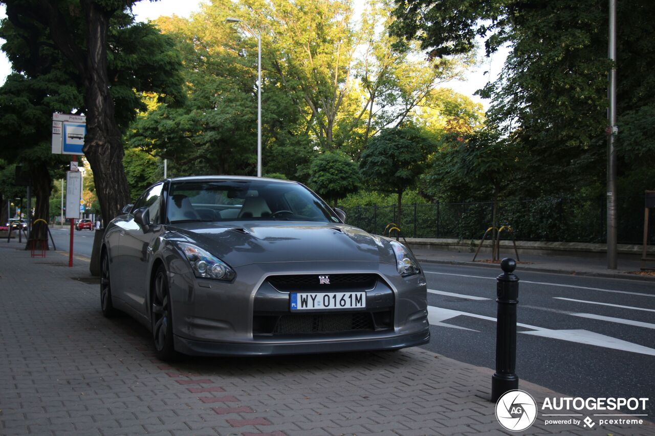 Nissan GT-R