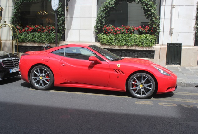 Ferrari California