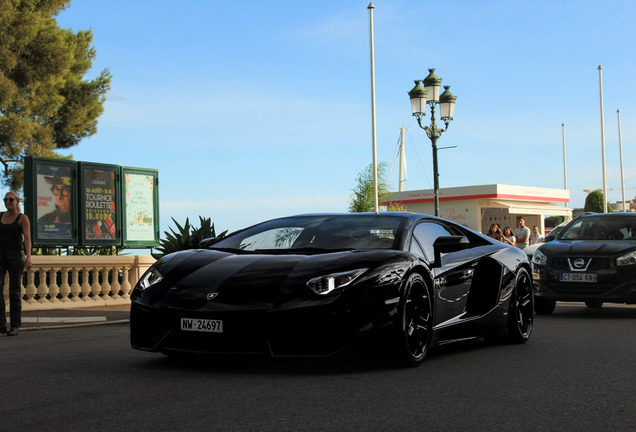 Lamborghini Aventador LP700-4