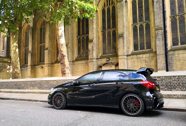 Mercedes-AMG A 45 W176 2015