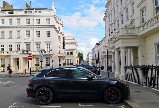 Porsche 95B Macan GTS