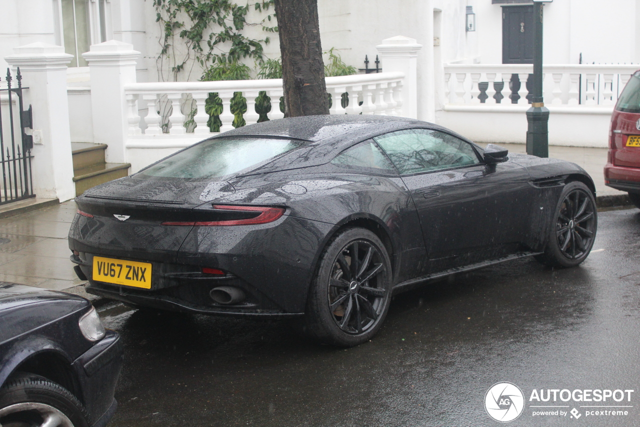 Aston Martin DB11