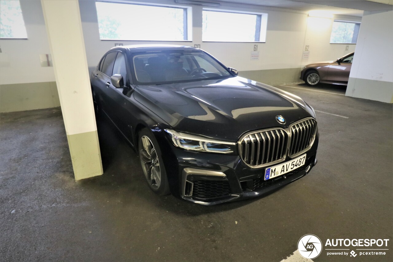 BMW M760Li xDrive 2019