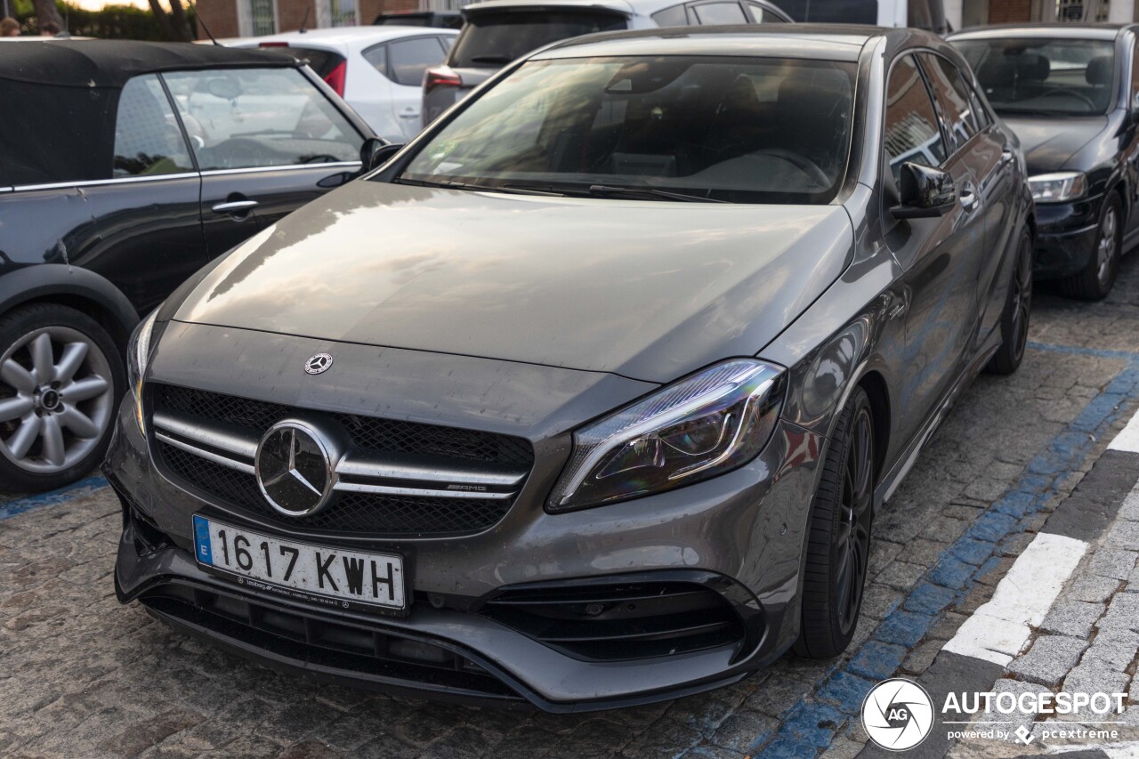 Mercedes-AMG A 45 W176 2015