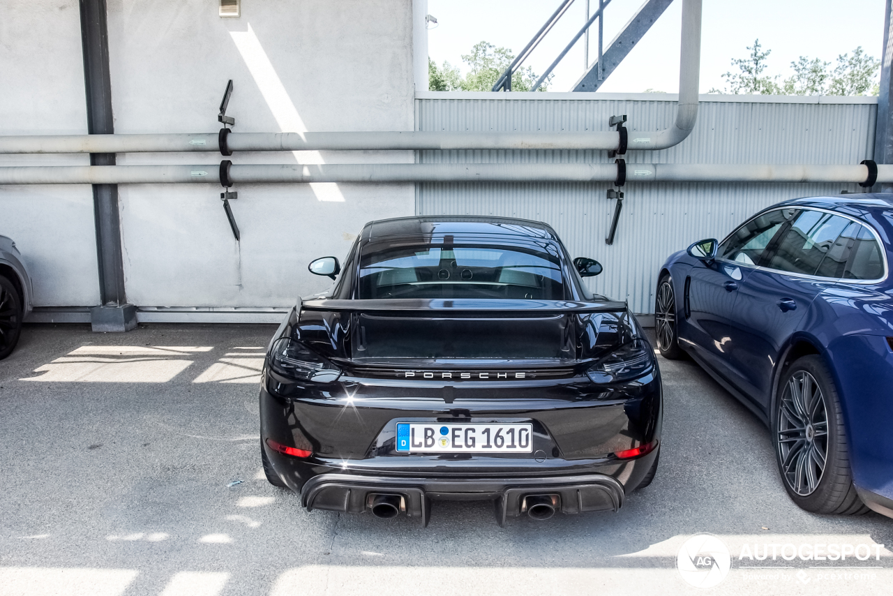 Porsche 718 Cayman GT4