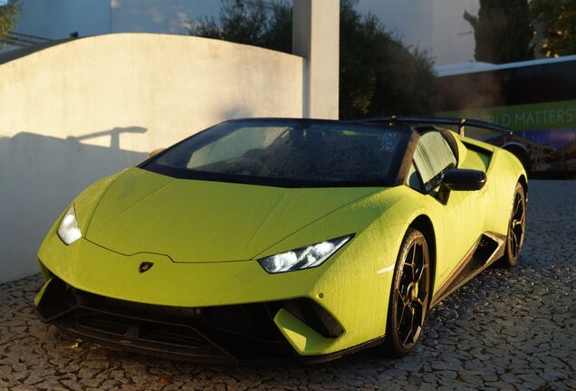 Lamborghini Huracán LP640-4 Performante Spyder