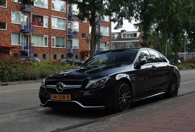 Mercedes-AMG C 63 W205