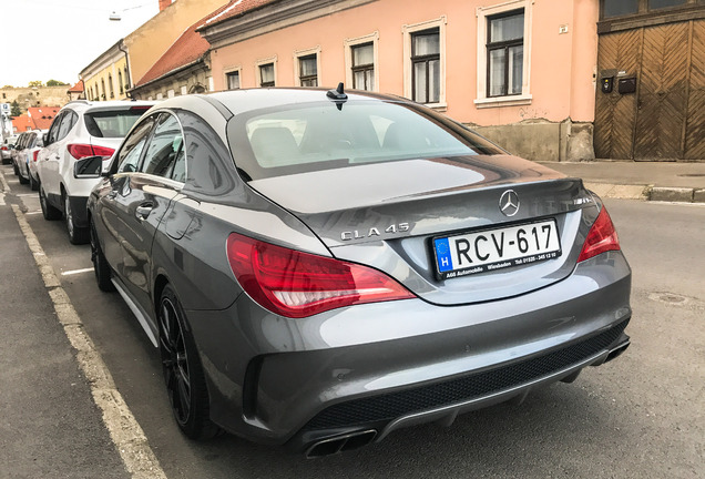 Mercedes-Benz CLA 45 AMG C117