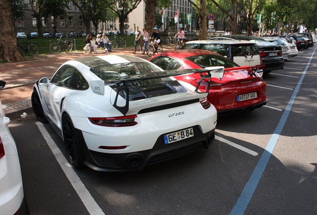 Porsche 991 GT2 RS Weissach Package