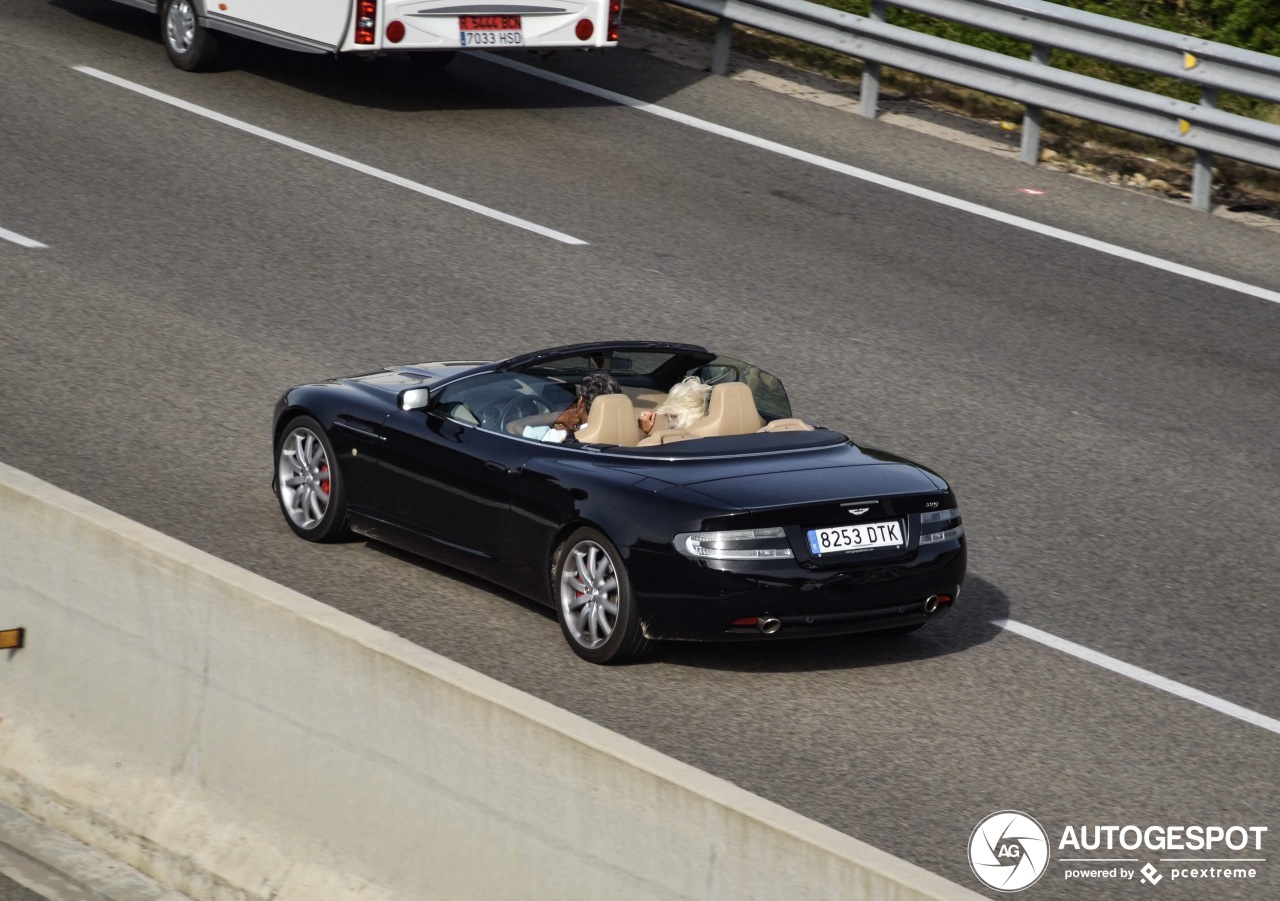 Aston Martin DB9 Volante