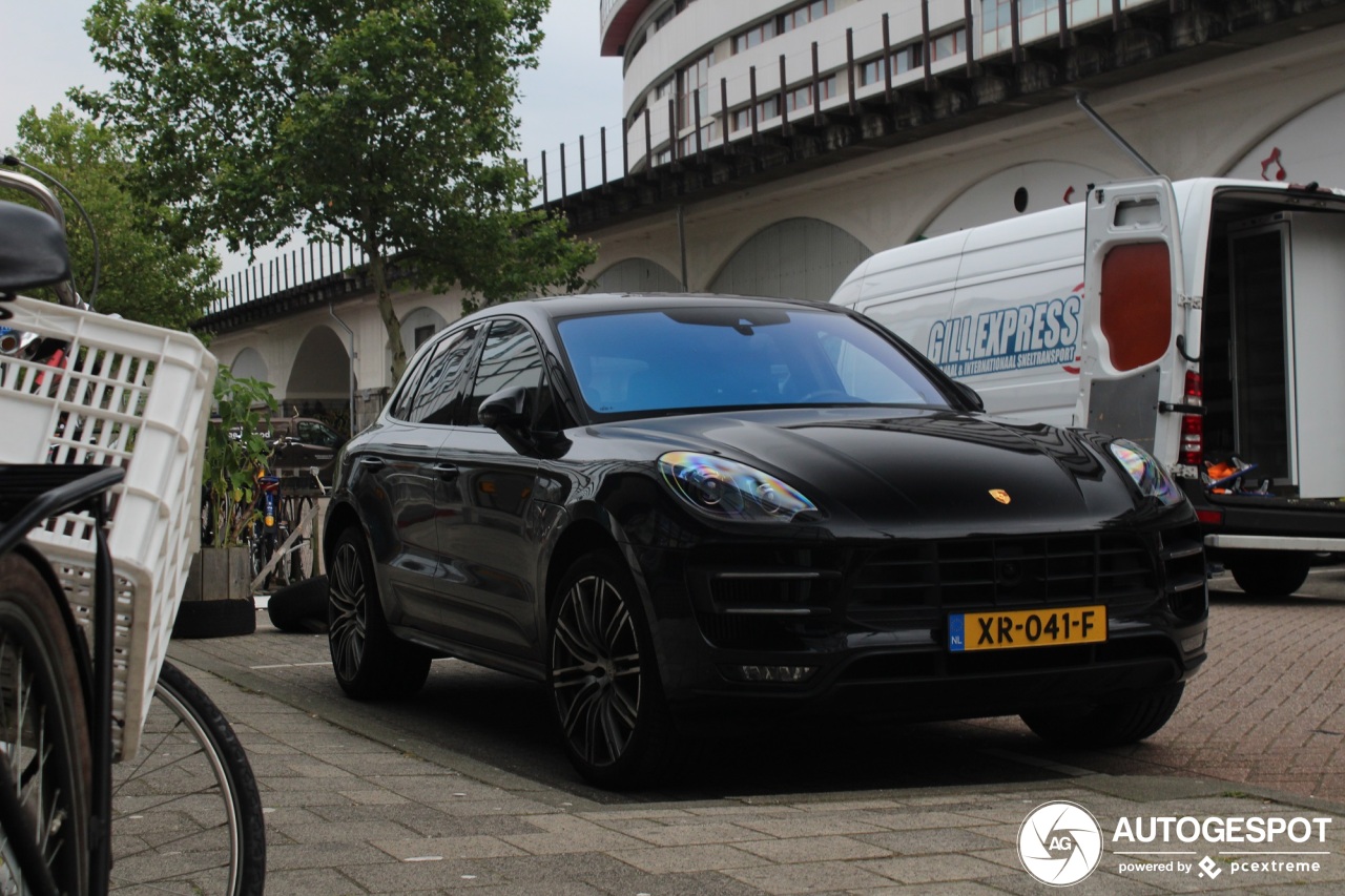 Porsche 95B Macan Turbo