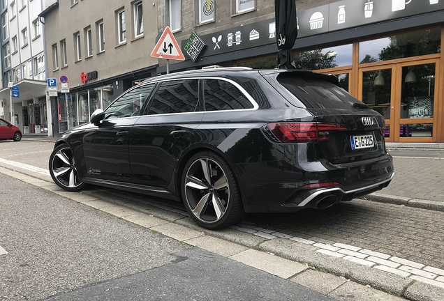 Audi RS4 Avant B9