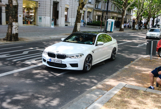 BMW M5 F90