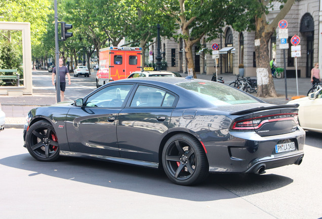 Dodge Charger SRT 392 2015