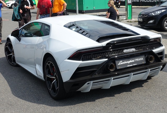 Lamborghini Huracán LP640-4 EVO