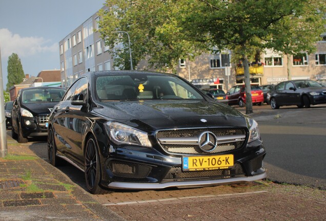 Mercedes-Benz CLA 45 AMG C117