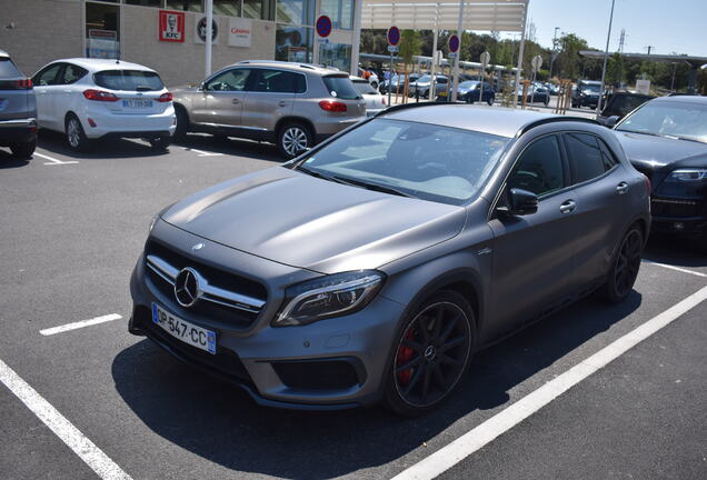 Mercedes-Benz GLA 45 AMG X156