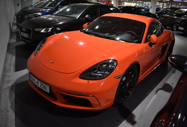 Porsche 718 Cayman S