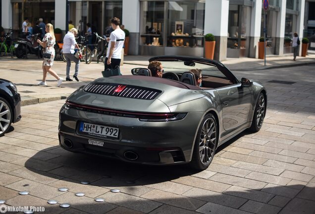 Porsche 992 Carrera 4S Cabriolet