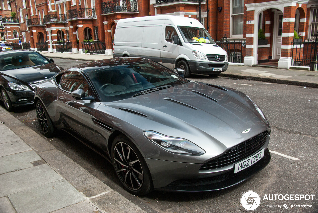 Aston Martin DB11