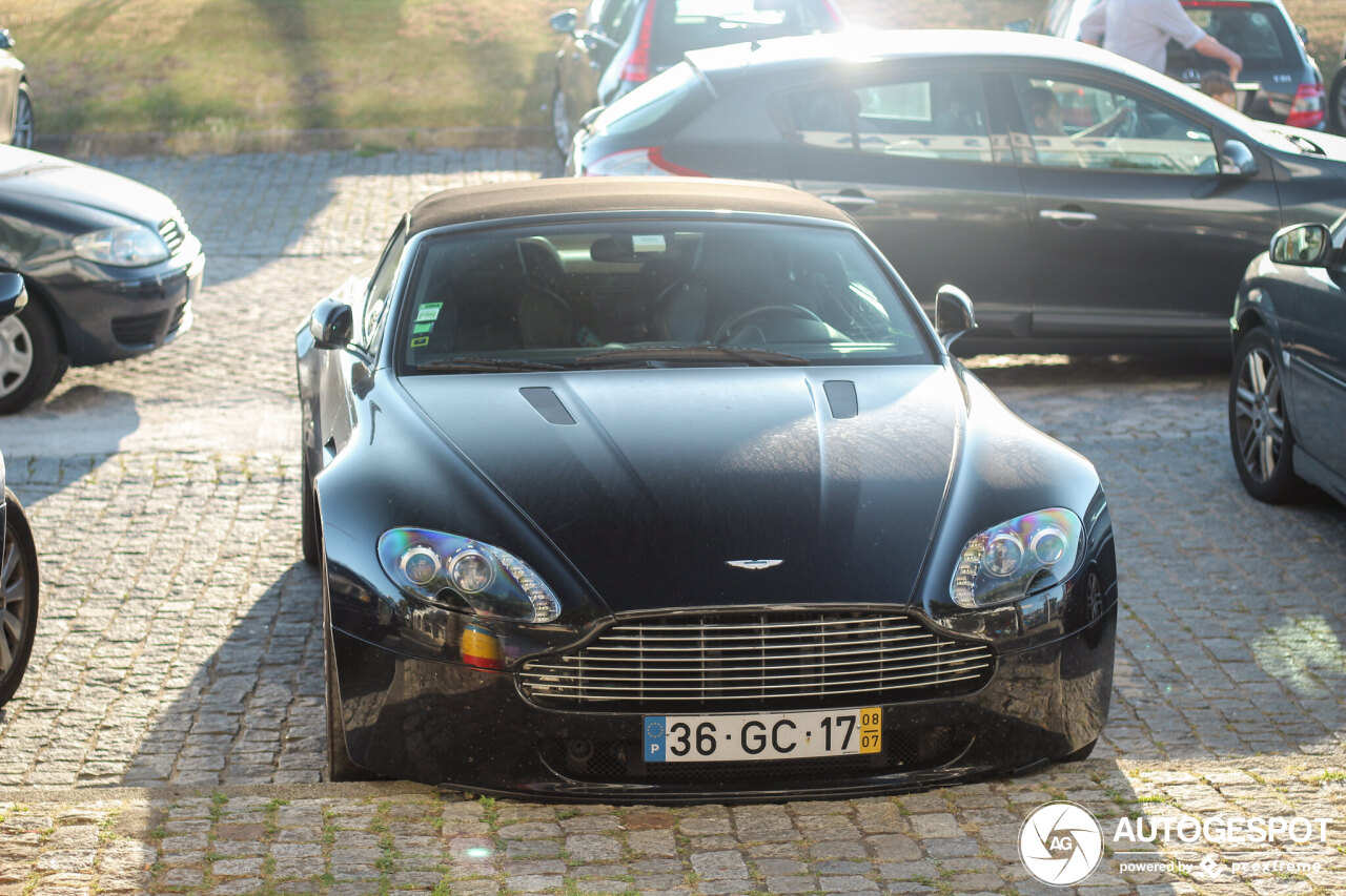 Aston Martin V8 Vantage Roadster