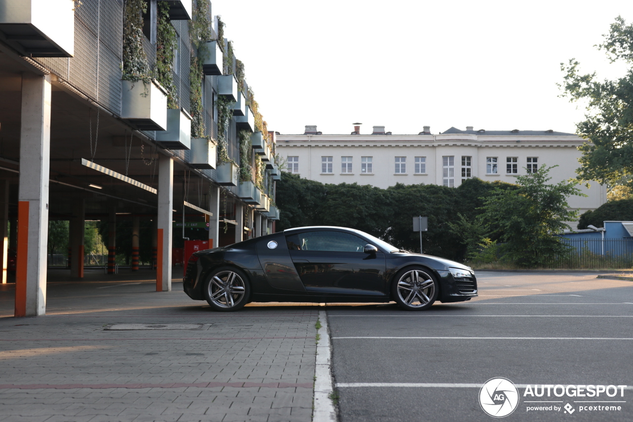 Audi R8 2013