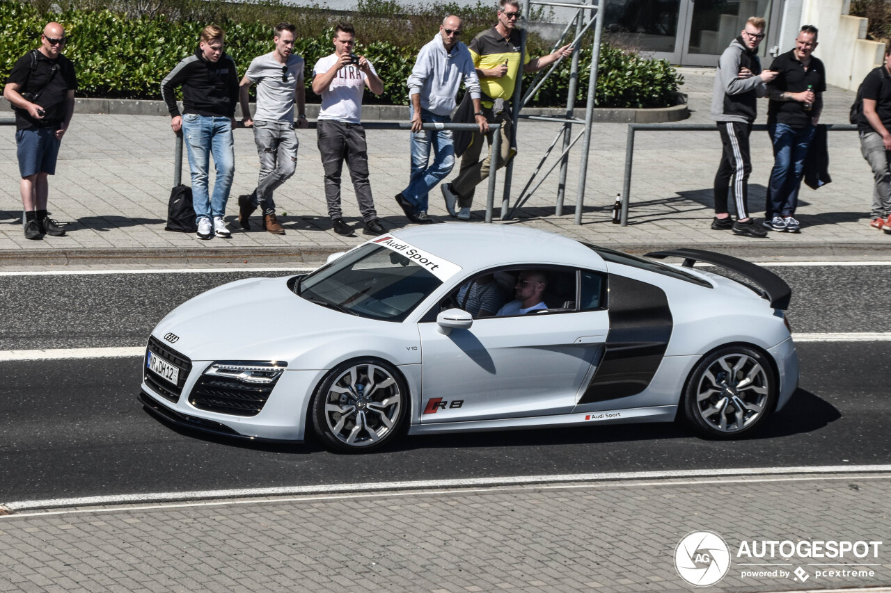 Audi R8 V10 2013