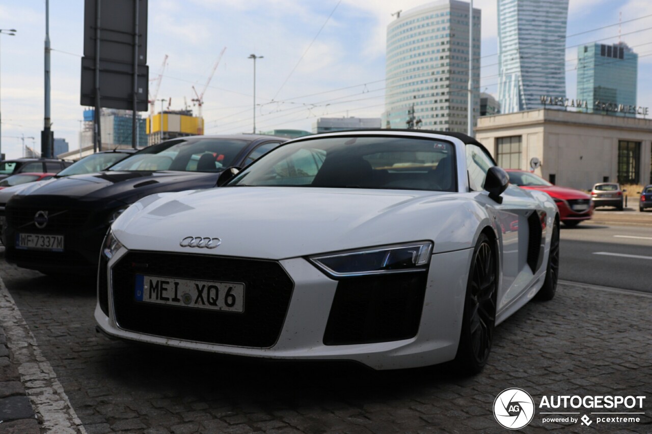 Audi R8 V10 Spyder 2016