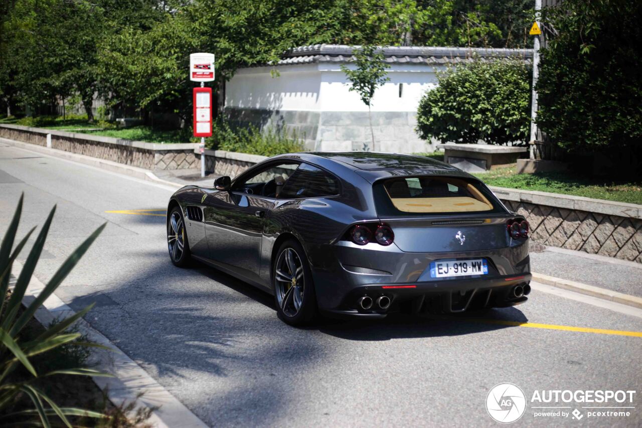 Ferrari GTC4Lusso