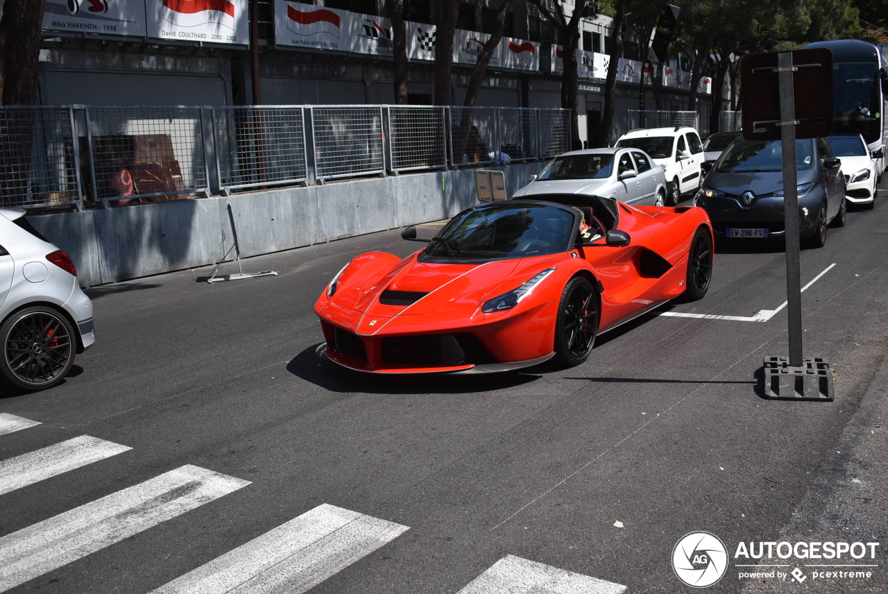 Ferrari LaFerrari Aperta