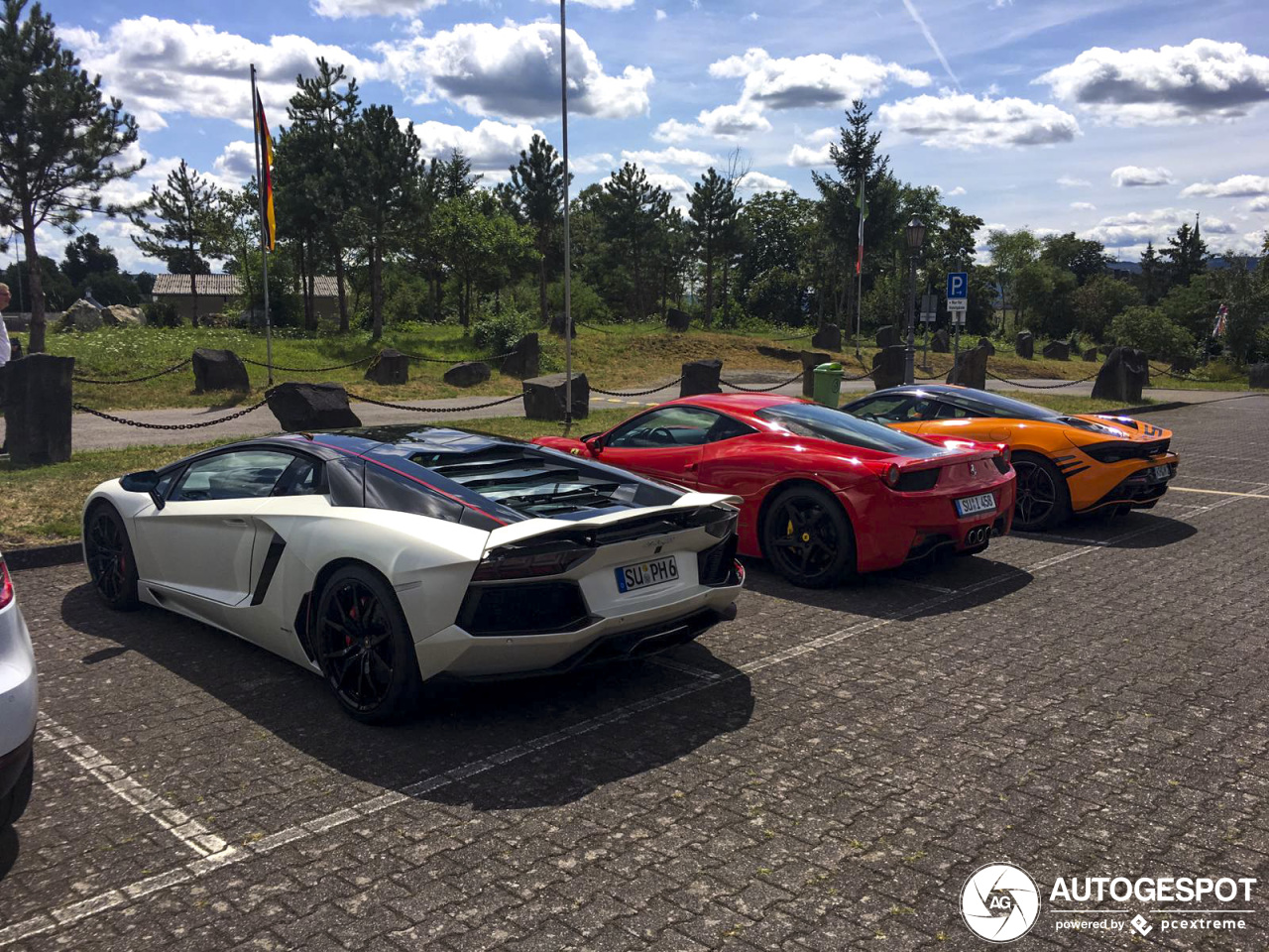 Lamborghini Aventador LP700-4 Pirelli Edition