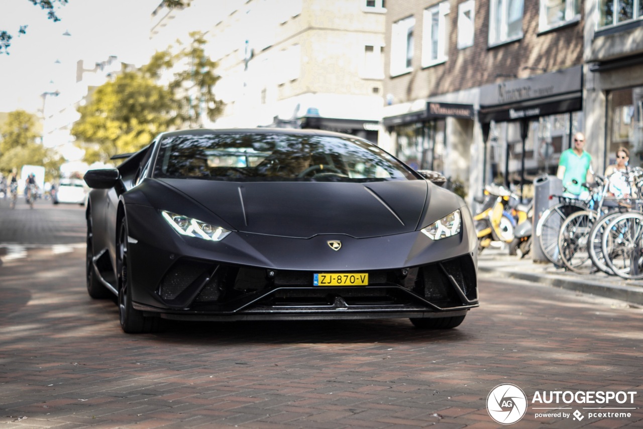 Lamborghini Huracán LP640-4 Performante