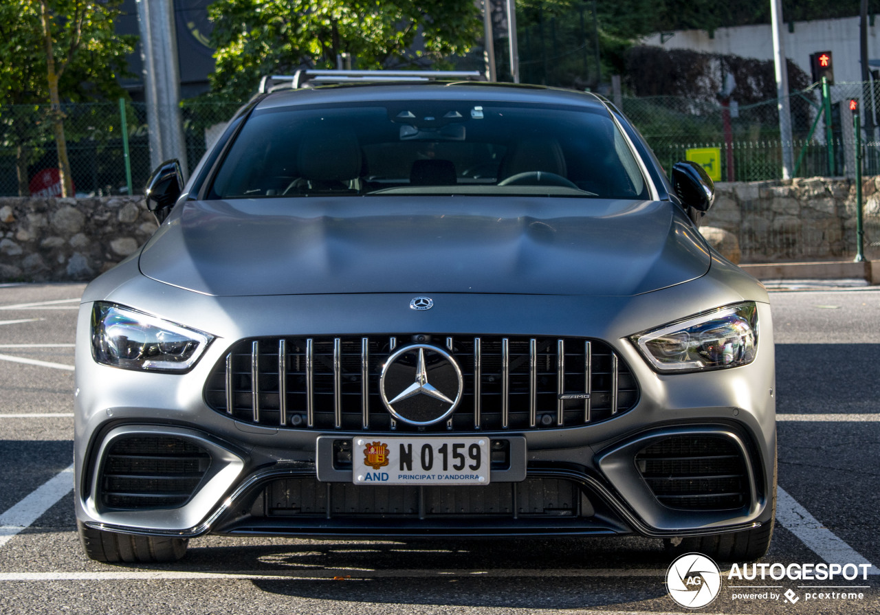 Mercedes-AMG GT 63 S X290