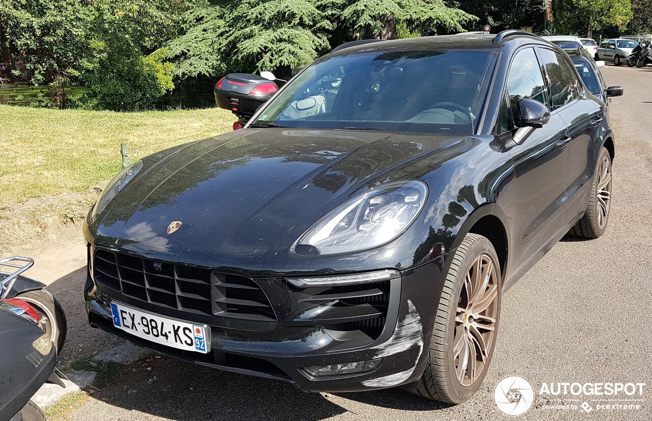 Porsche 95B Macan GTS