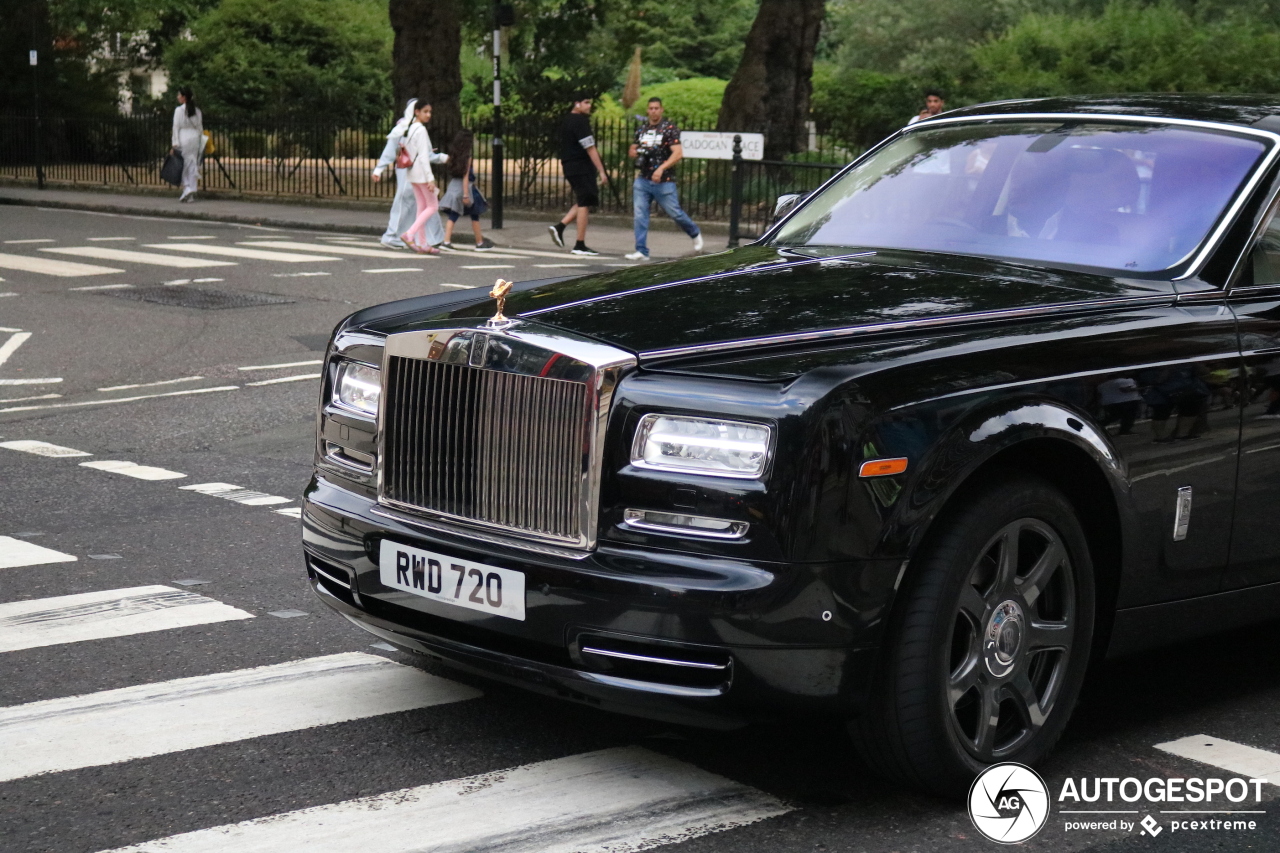 Rolls-Royce Phantom EWB Series II