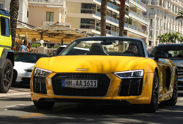 Audi R8 V10 Spyder 2016