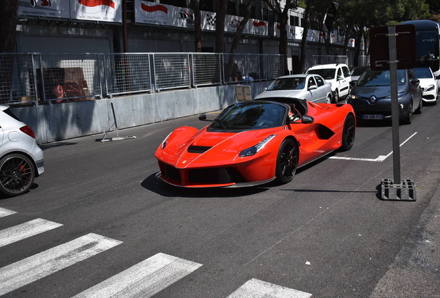 Ferrari LaFerrari Aperta