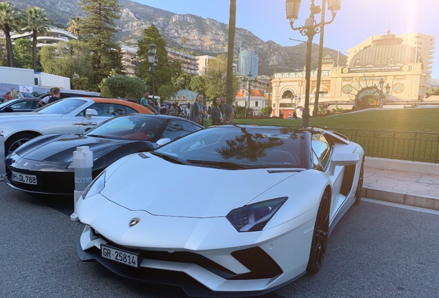 Lamborghini Aventador S LP740-4 Roadster