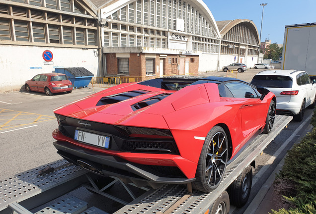 Lamborghini Aventador S LP740-4 Roadster