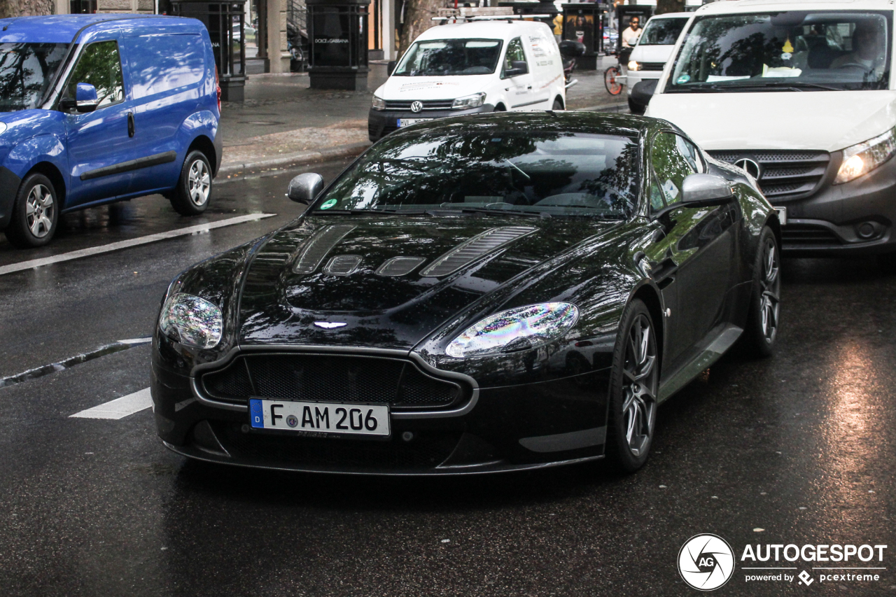 Aston Martin V12 Vantage S