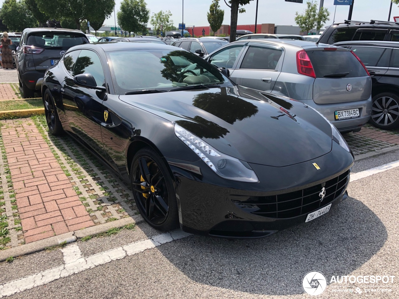 Ferrari FF