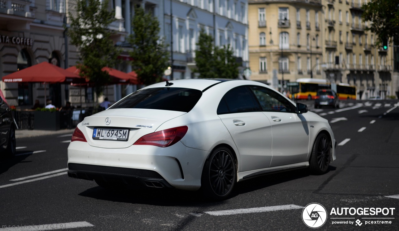 Mercedes-Benz CLA 45 AMG C117