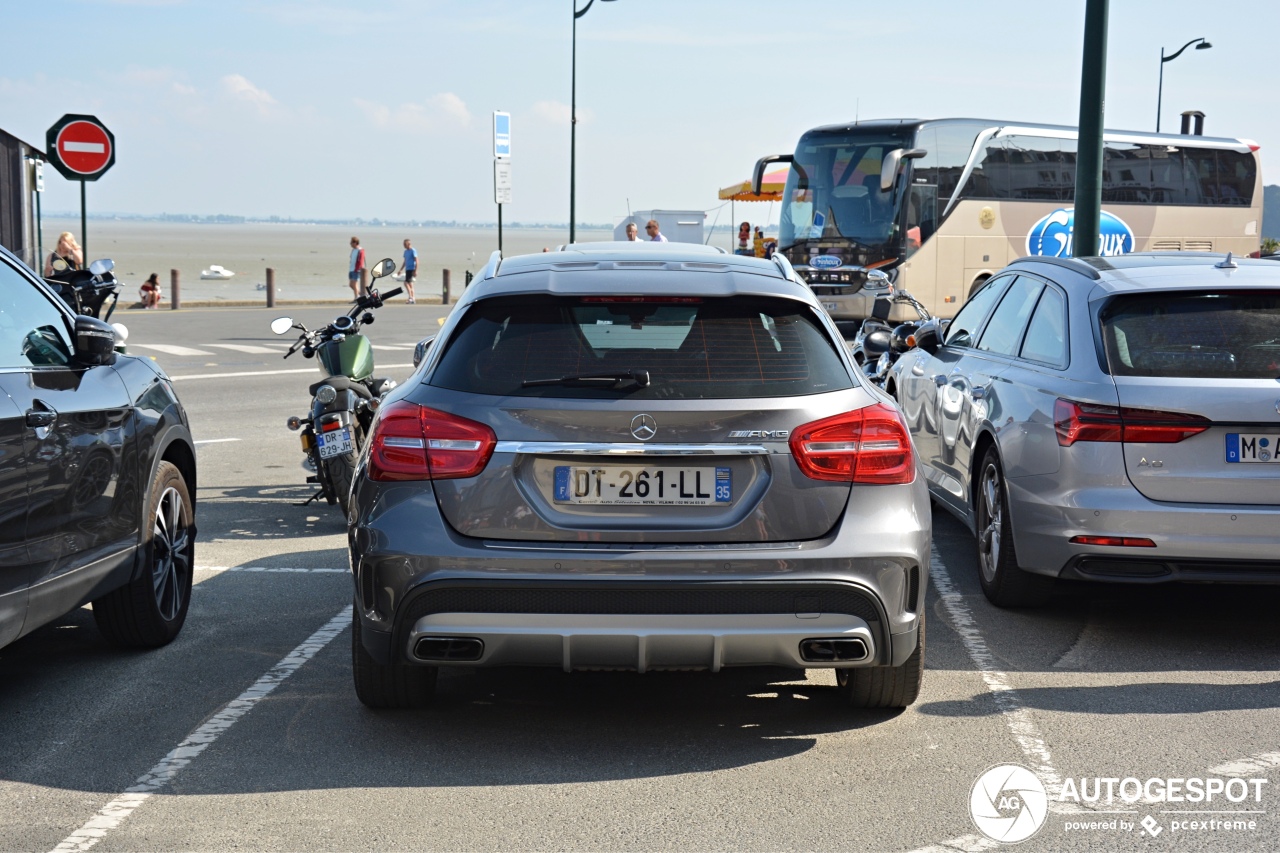 Mercedes-Benz GLA 45 AMG X156