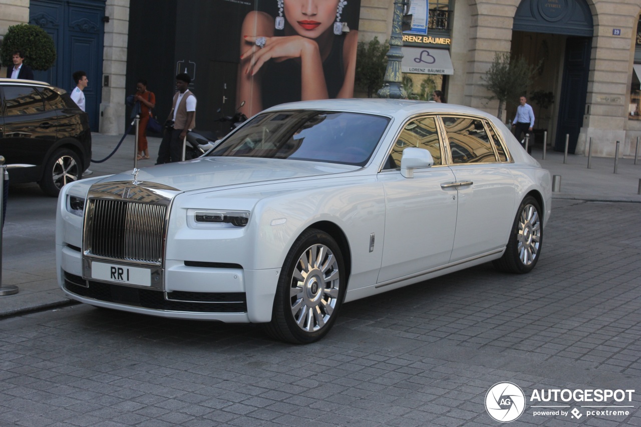 Rolls-Royce Phantom VIII EWB