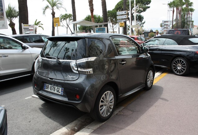 Aston Martin Cygnet