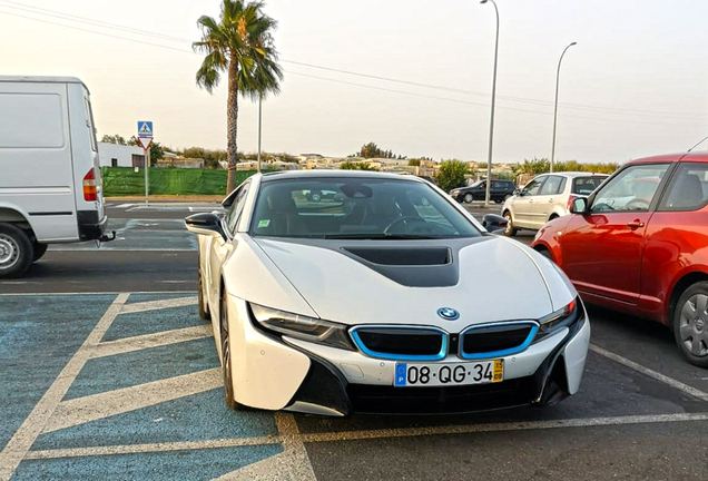 BMW i8