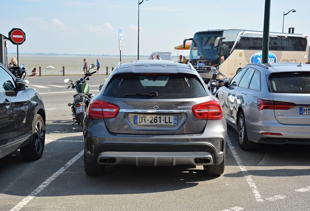 Mercedes-Benz GLA 45 AMG X156