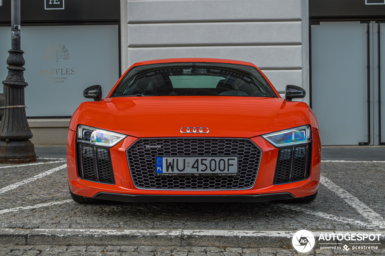 Audi R8 V10 Plus 2015